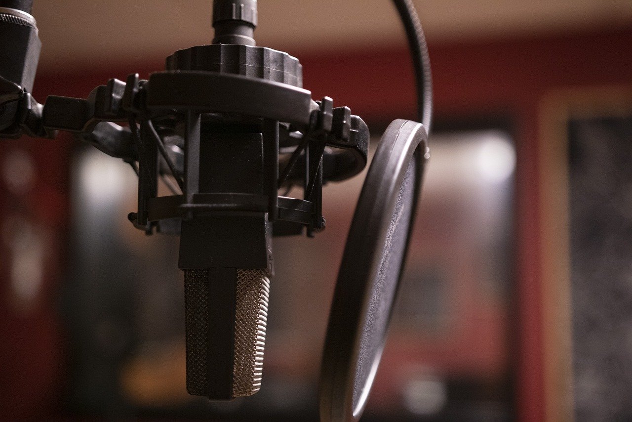 Creating Success With A Podcast with Caroline Hull
